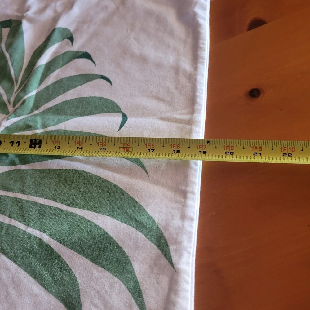Potterybarn (1) Pillow Cover Bold Leaf Green 19x20 Spring Botational